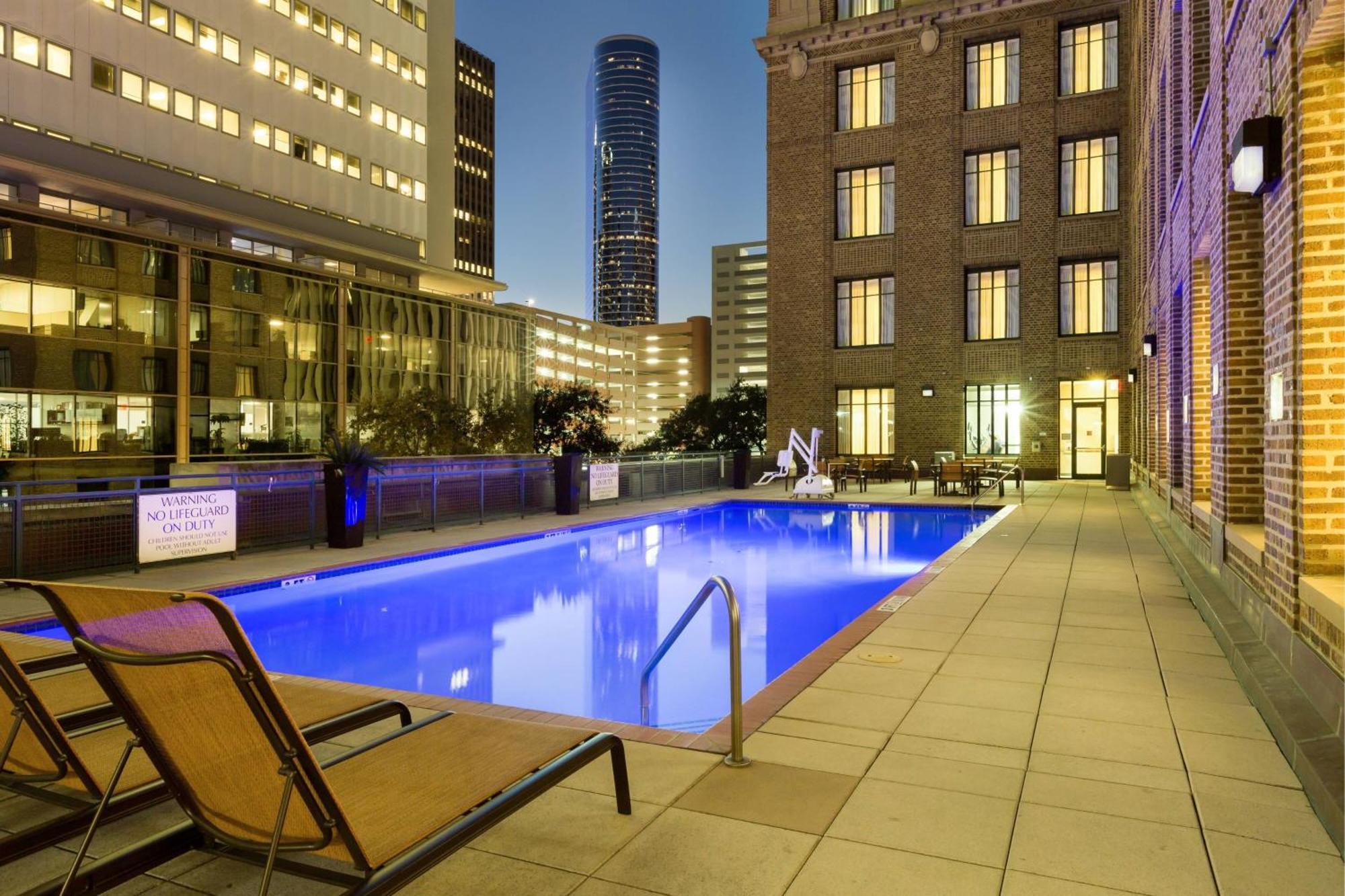 Residence Inn Houston Downtown/Convention Center Exterior foto